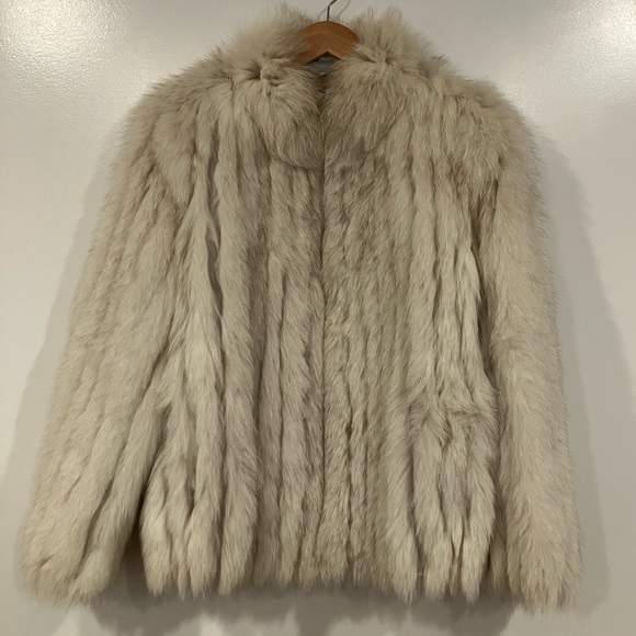 Saga Blue Fox Real Fur Coat – Natural Beige – Size Medium – Genuine Fur - Picture 1 of 14